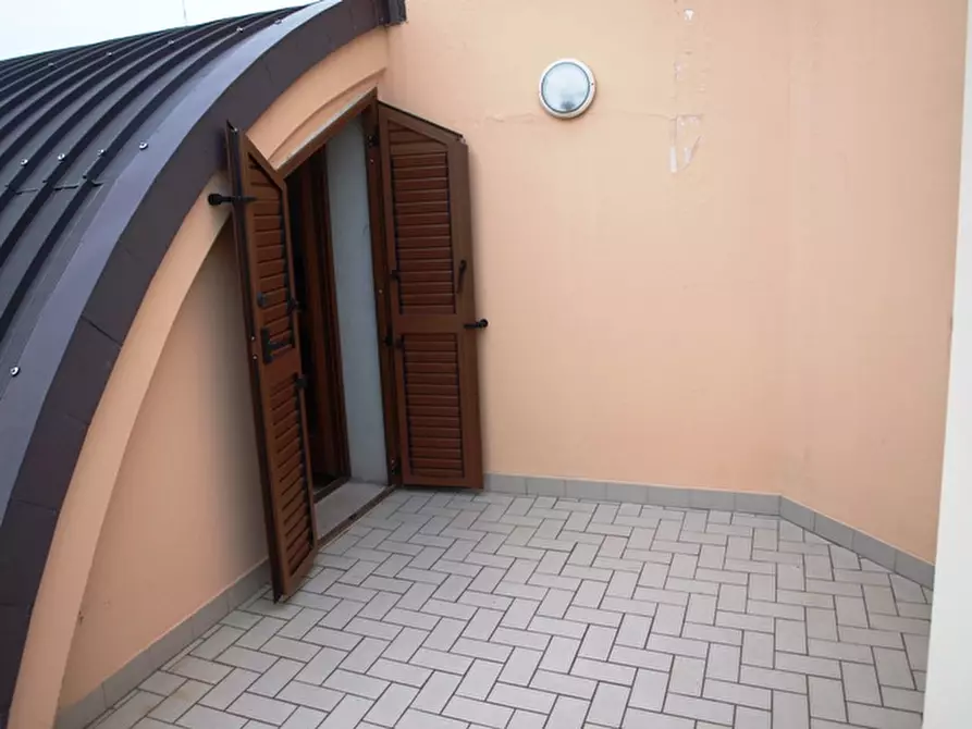 Immagine 5 di Appartamento in vendita  a Senigallia