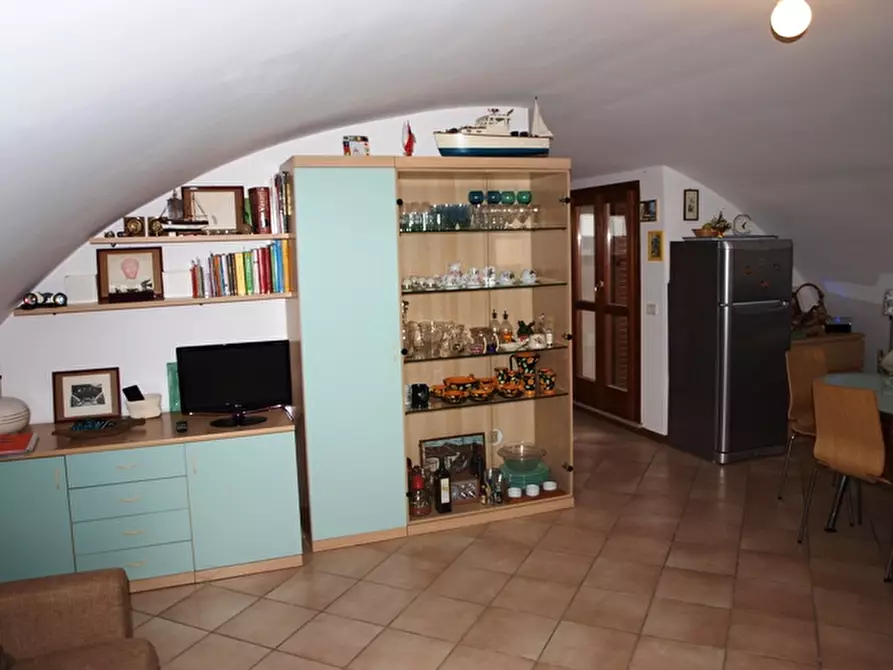 Immagine 6 di Appartamento in vendita  a Senigallia