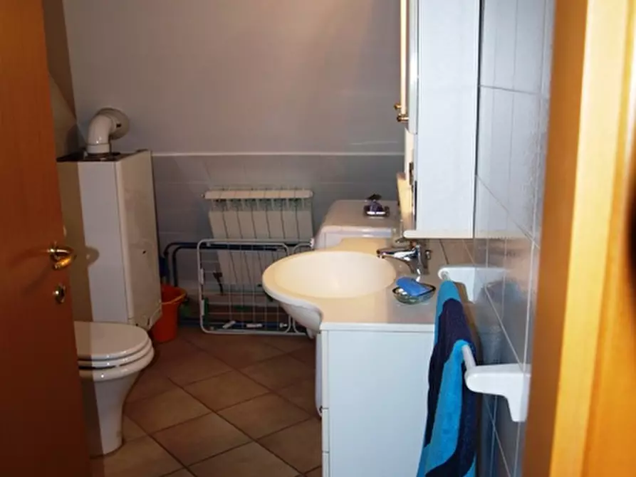 Immagine 9 di Appartamento in vendita  a Senigallia