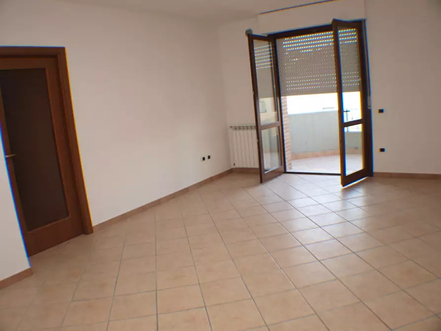 Immagine 3 di Appartamento in vendita  a Trecastelli