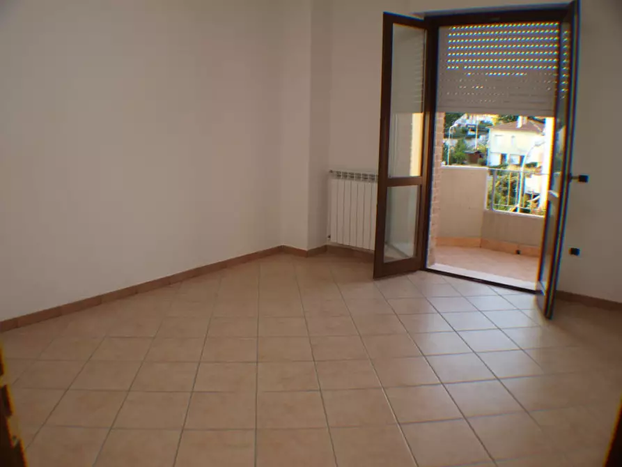 Immagine 8 di Appartamento in vendita  a Trecastelli
