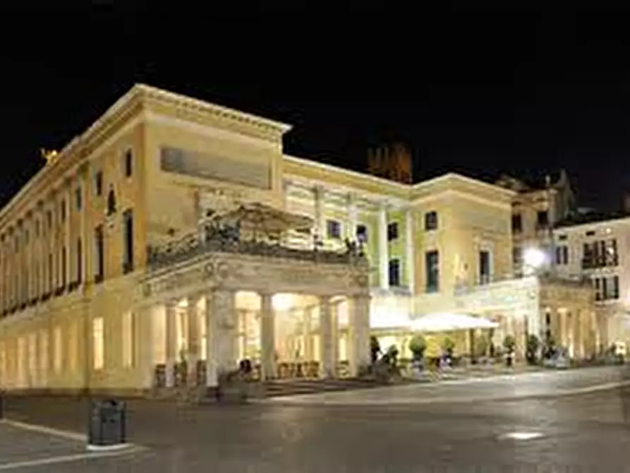 Immagine 3 di Negozio in affitto  in via san fermo a Padova