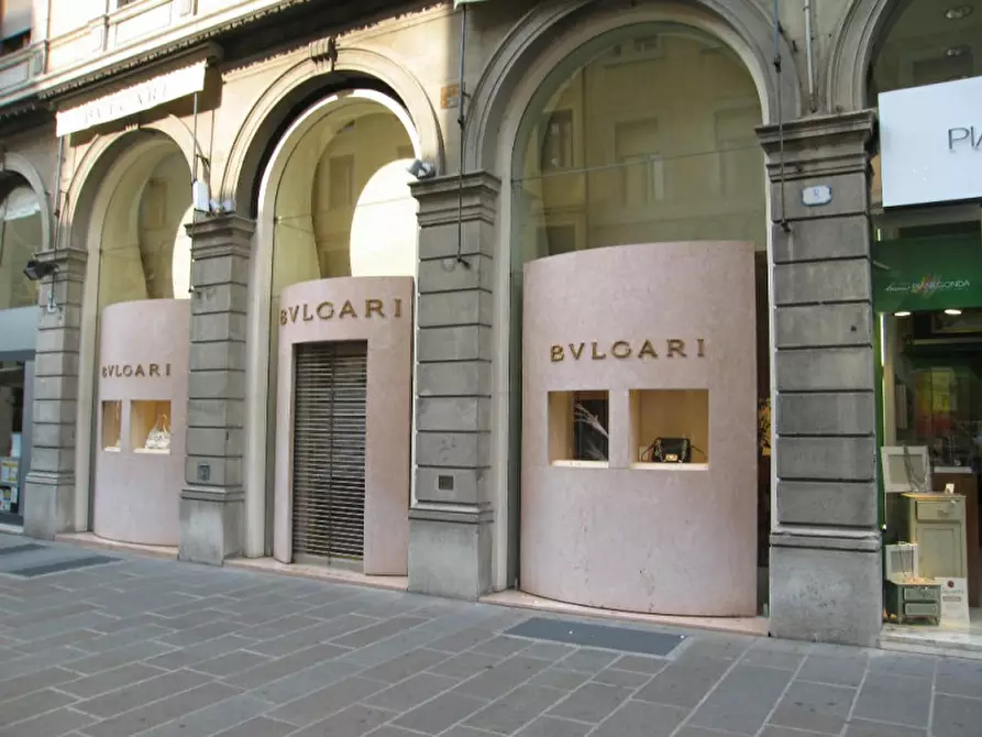 Immagine 8 di Negozio in affitto  in via san fermo a Padova