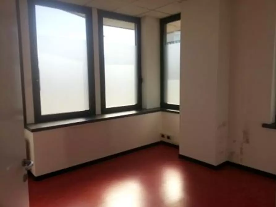 Immagine 8 di Ufficio in vendita  in VIA VERDI G. a Caponago
