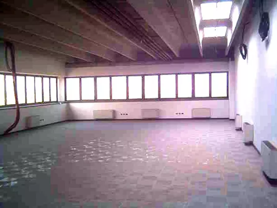 Immagine 10 di Ufficio in vendita  in VIA VERDI G. a Caponago