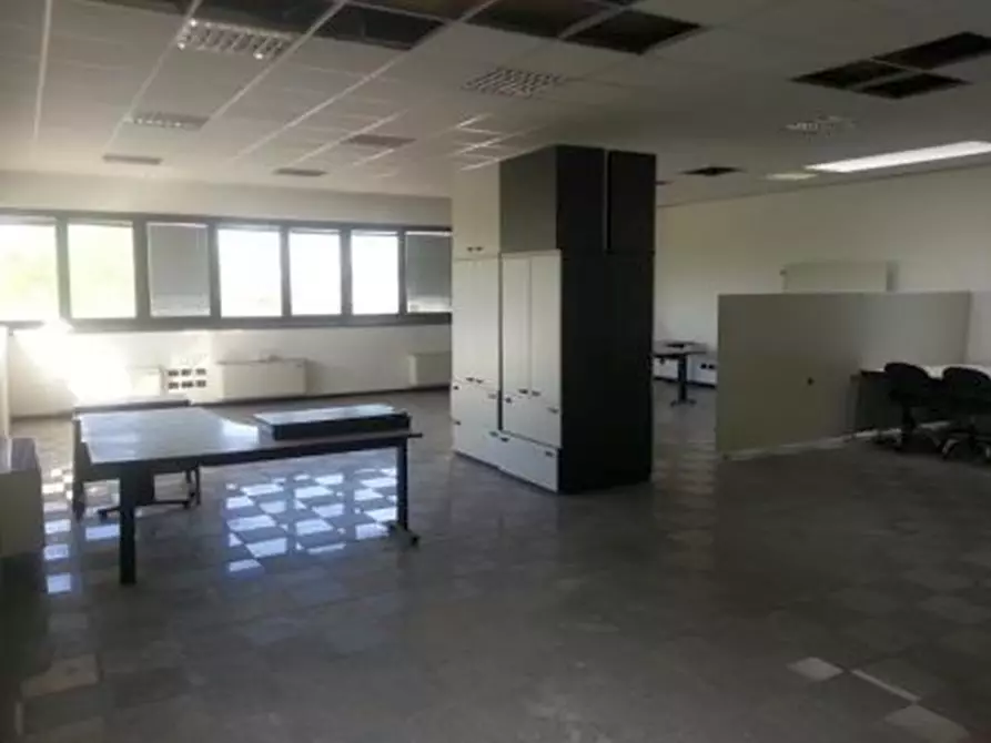 Immagine 16 di Ufficio in vendita  in VIA VERDI G. a Caponago