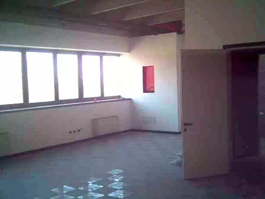 Immagine 4 di Ufficio in vendita  in VIA VERDI G. a Caponago