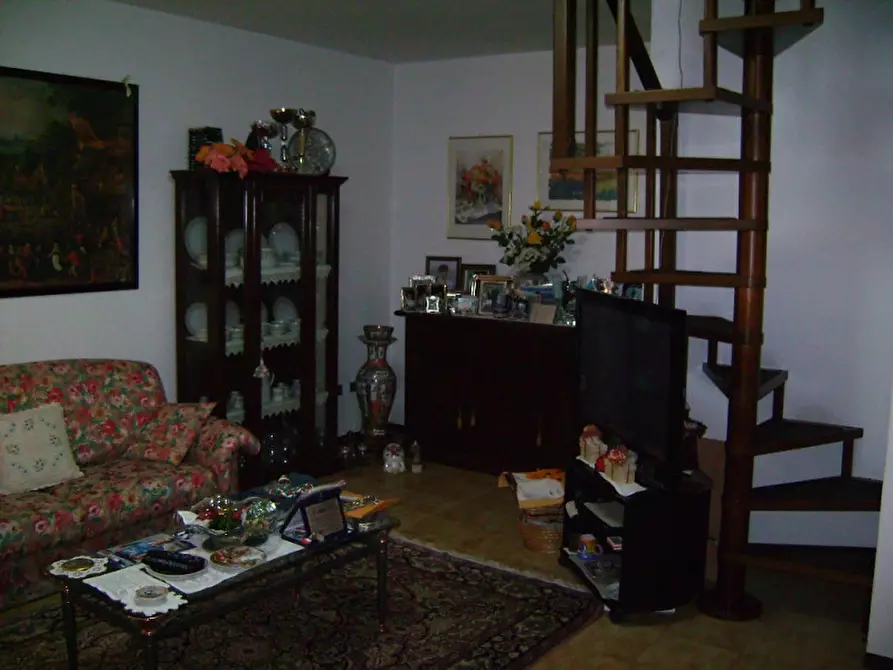 Immagine 1 di Appartamento in vendita  a San Costanzo