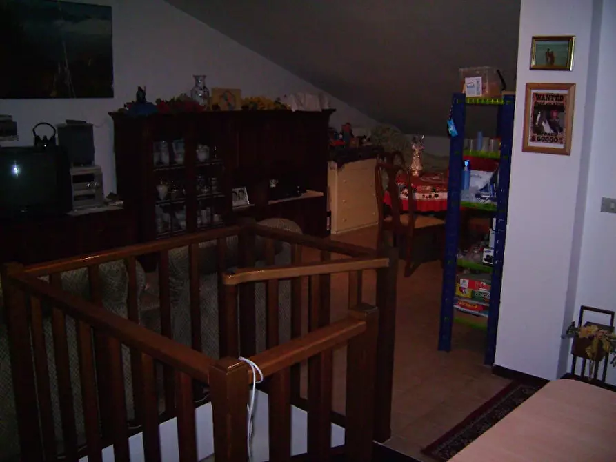 Immagine 15 di Appartamento in vendita  a San Costanzo