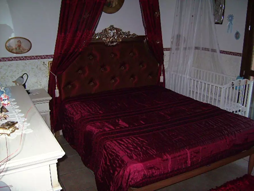 Immagine 10 di Appartamento in vendita  a Mondolfo