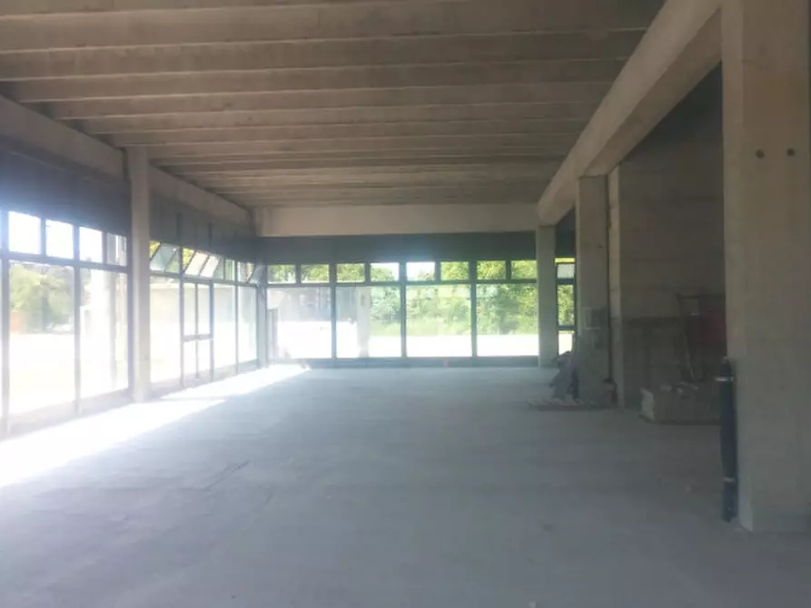 Immagine 2 di Ufficio in vendita  in VIA GALILEI GALILEO a Peschiera Borromeo