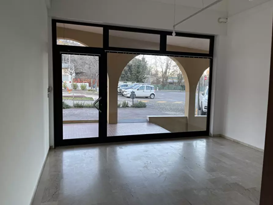 Immagine 1 di Negozio in affitto  in via Catajo a Montegrotto Terme