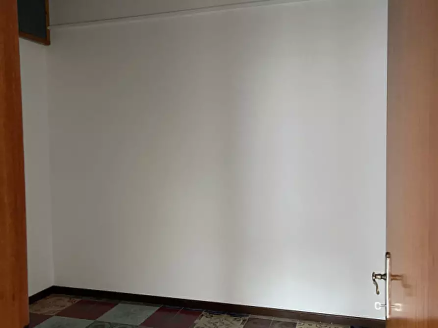 Immagine 2 di Negozio in affitto  in via Catajo a Montegrotto Terme