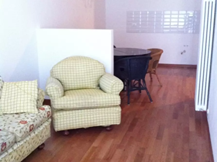 Immagine 6 di Appartamento in vendita  a Senigallia