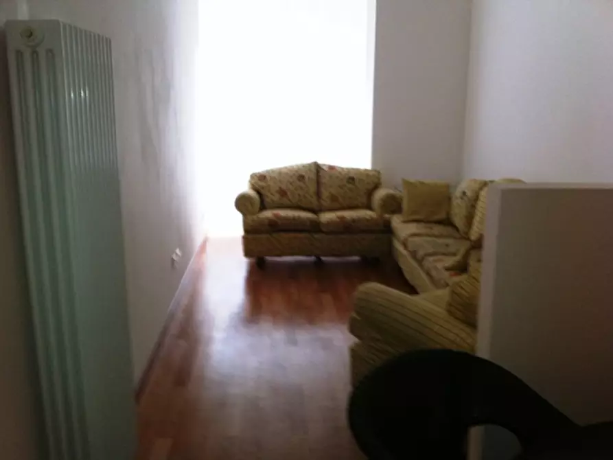 Immagine 9 di Appartamento in vendita  a Senigallia