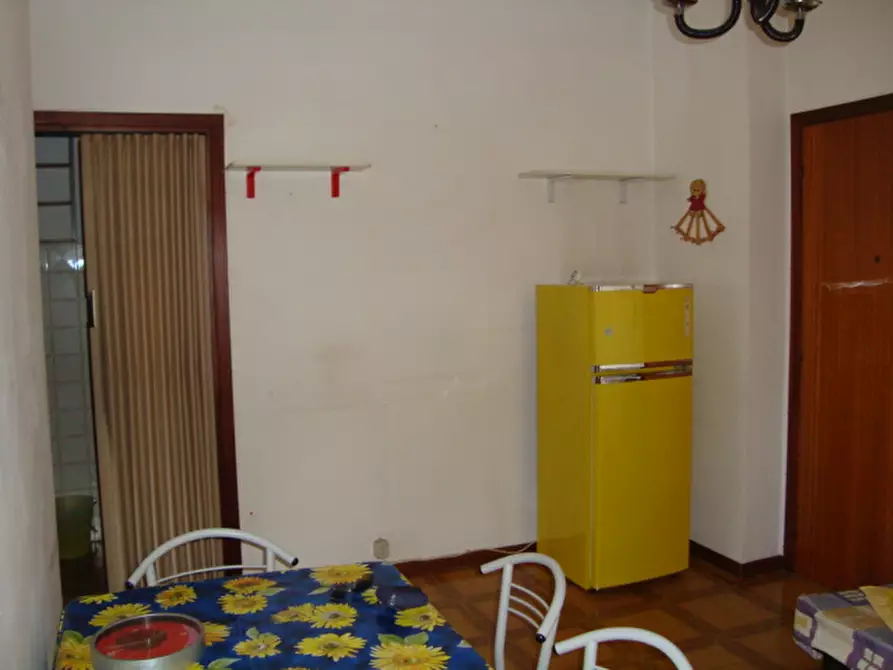 Immagine 2 di Negozio in vendita  a Senigallia