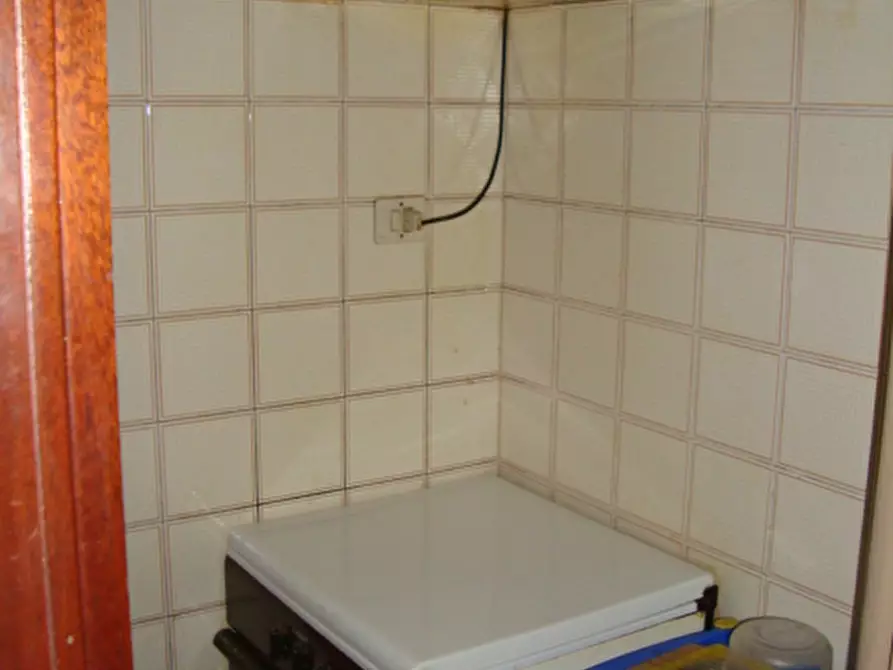 Immagine 6 di Negozio in vendita  a Senigallia