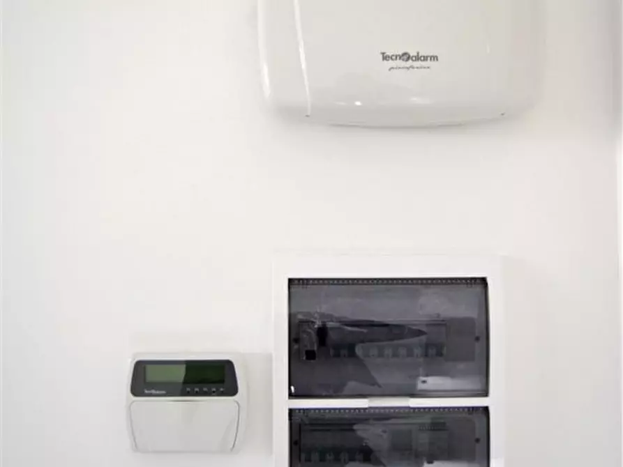 Immagine 9 di Ufficio in affitto  in MONTECCHIO MAGGIORE VIALE PIETRO CECCATO 101 a Montecchio Maggiore