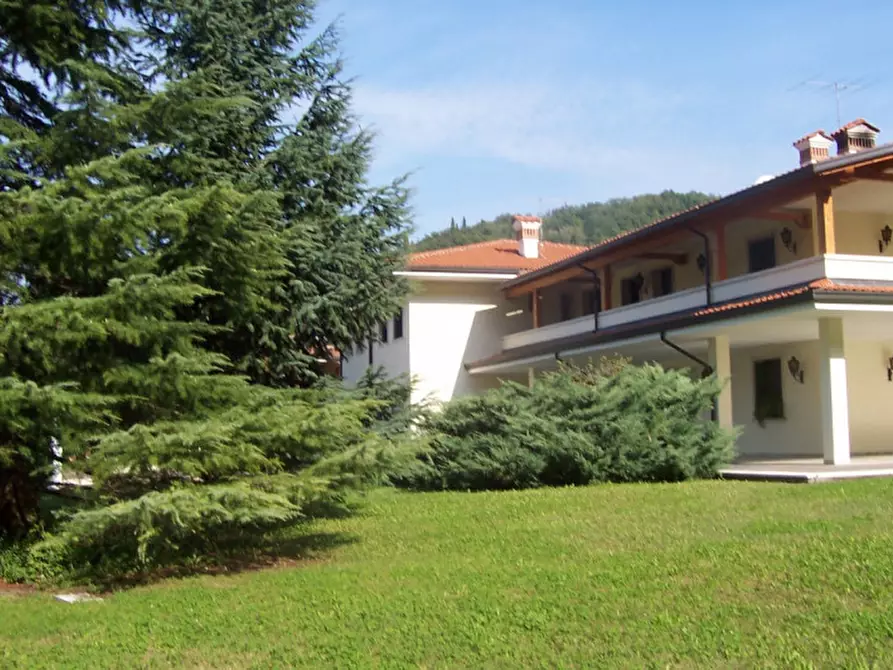 Immagine 1 di Villa in vendita  a Tregnago