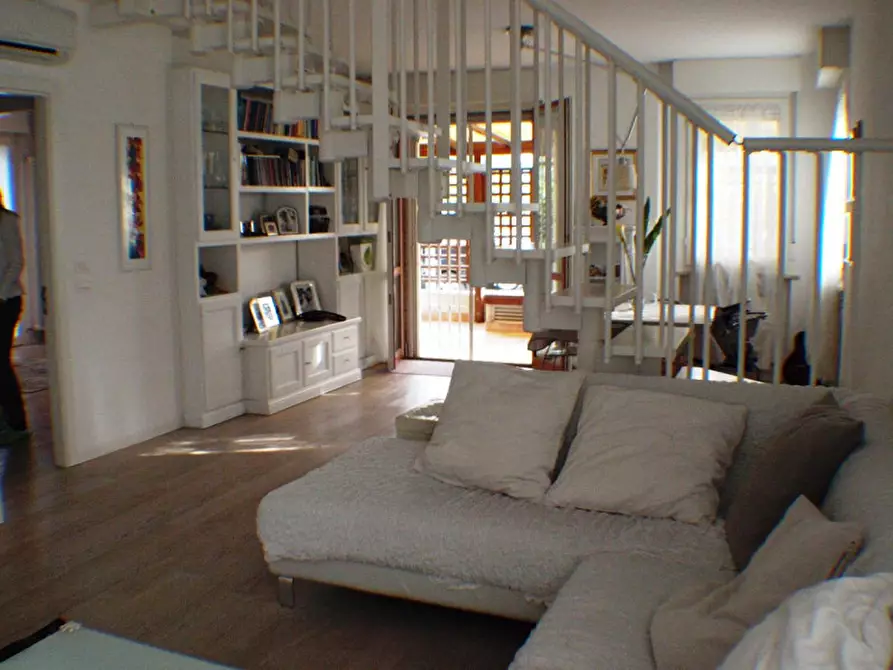 Immagine 3 di Appartamento in vendita  a Senigallia