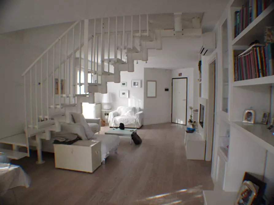 Immagine 6 di Appartamento in vendita  a Senigallia