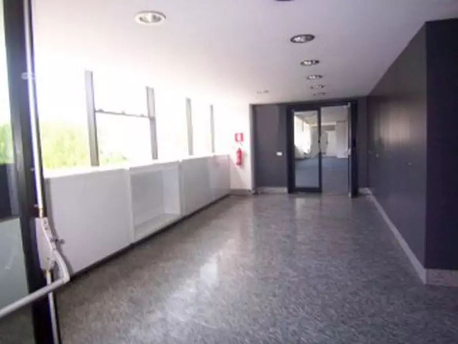 Immagine 2 di Ufficio in affitto  in STRADA 3 a Assago