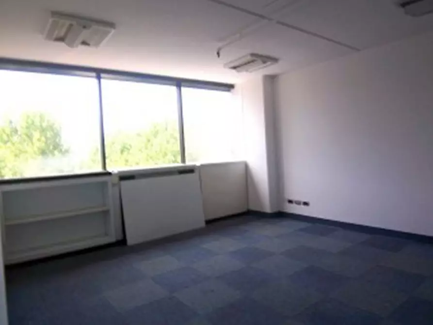 Immagine 4 di Ufficio in affitto  in STRADA 3 a Assago