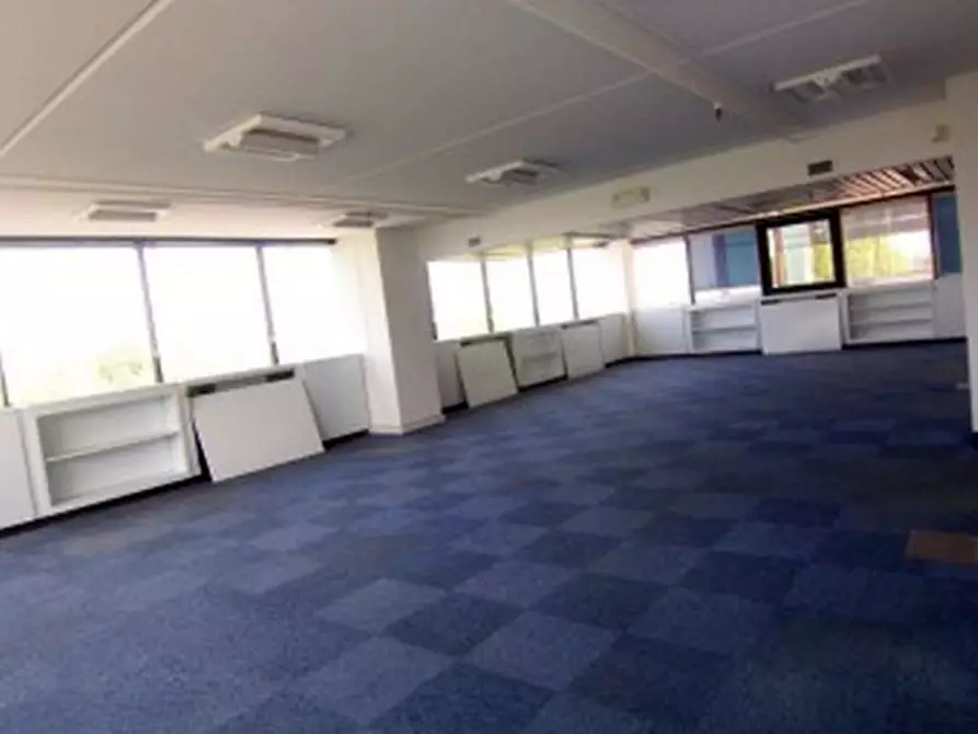 Immagine 5 di Ufficio in affitto  in STRADA 3 a Assago