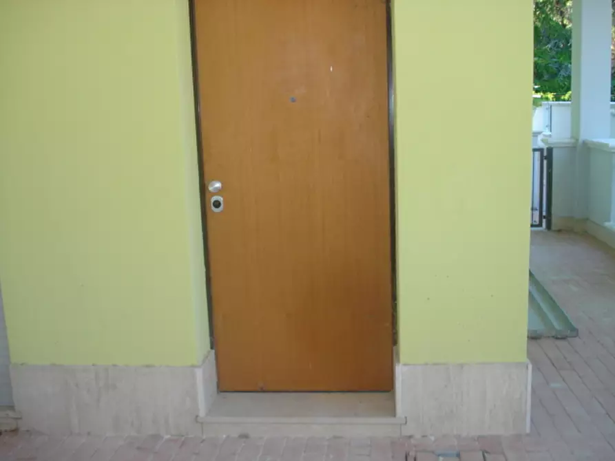 Immagine 12 di Appartamento in vendita  in VIA VESTINA a Montesilvano