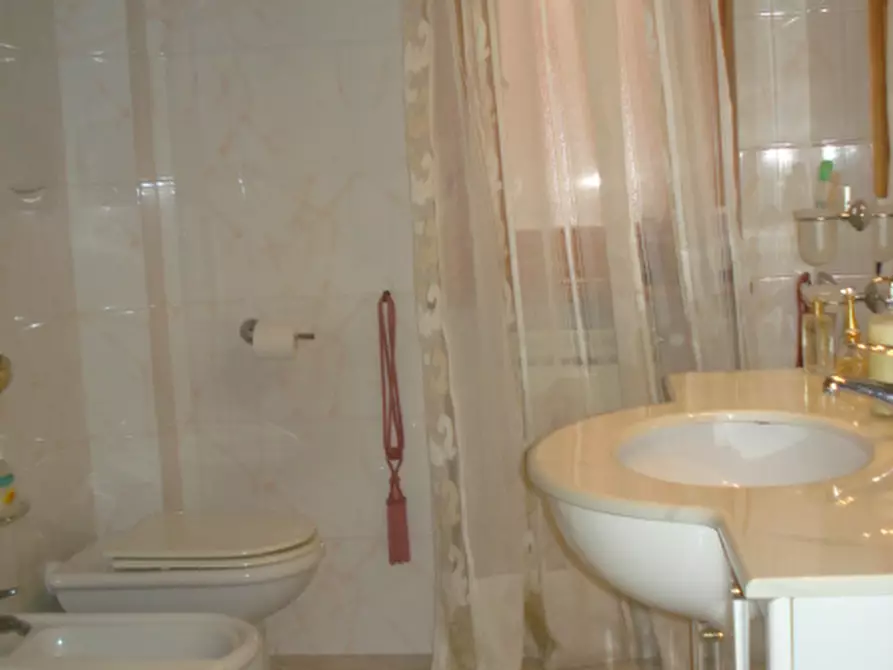 Immagine 15 di Appartamento in vendita  in Iper a Città Sant'angelo