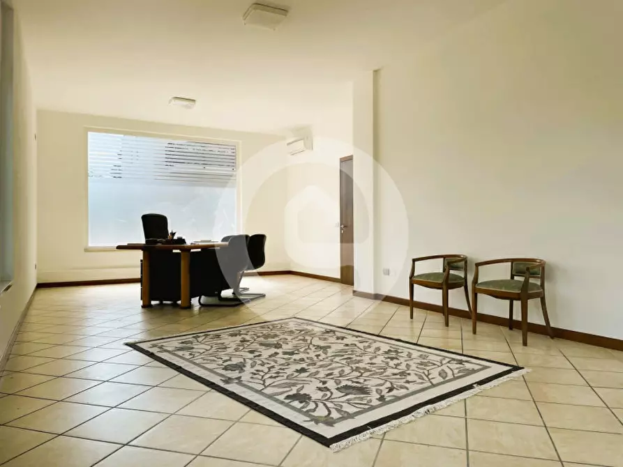 Immagine 1 di Negozio in affitto  a San Giorgio Delle Pertiche