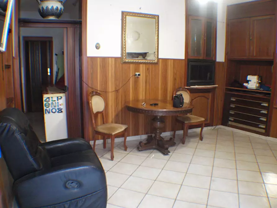 Immagine 2 di Negozio in vendita  a Senigallia