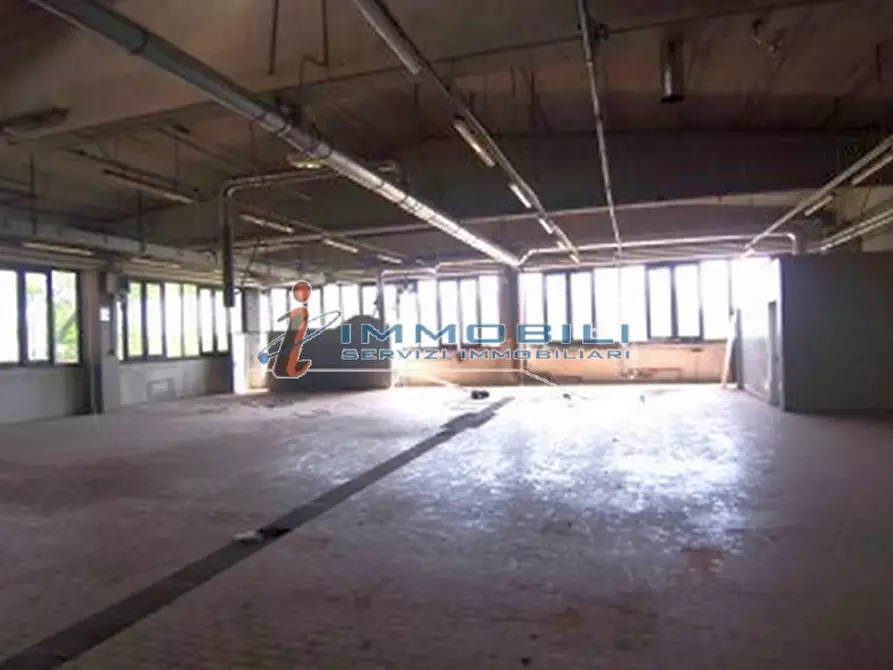 Immagine 4 di Capannone industriale in affitto  in VIA PERCALI a Settala