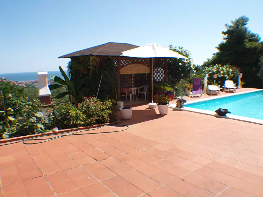 Immagine 4 di Casa indipendente in vendita  a Senigallia