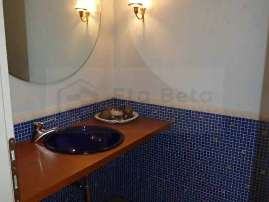 Immagine 10 di Ufficio in vendita  in Via Savelli a Padova