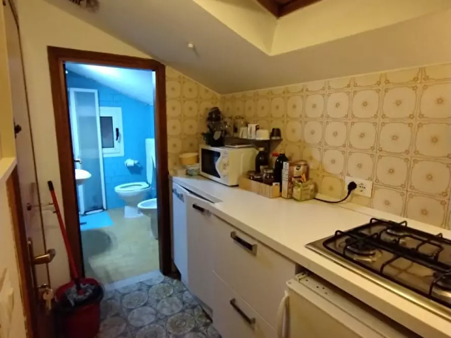 Immagine 2 di Appartamento in vendita  in via portello a Padova