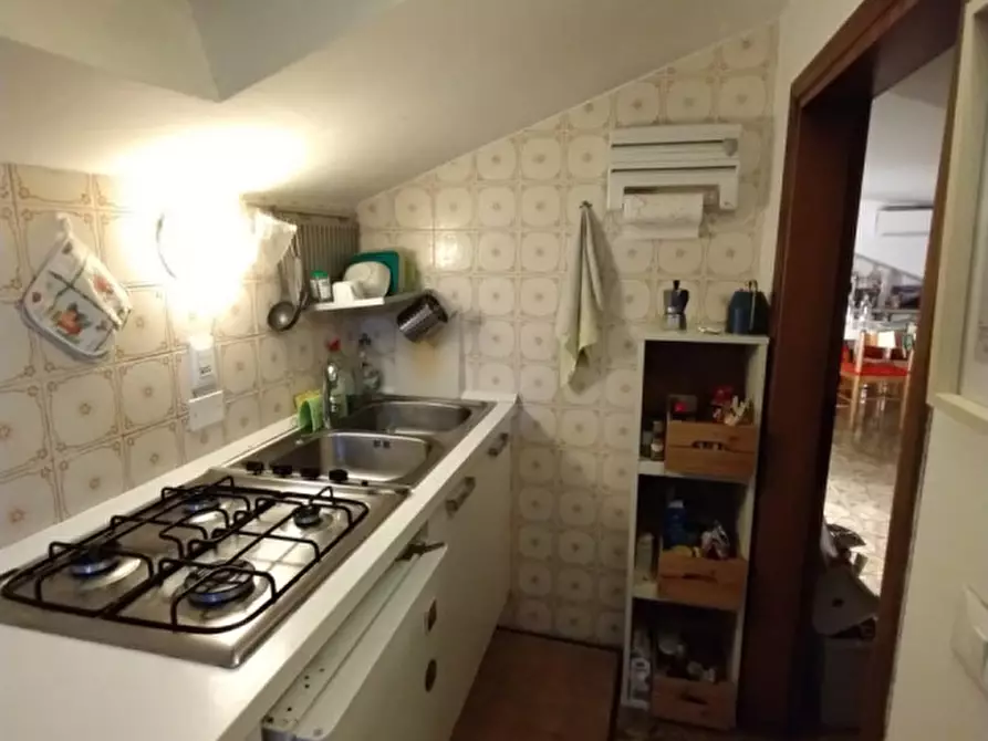 Immagine 4 di Appartamento in vendita  in via portello a Padova