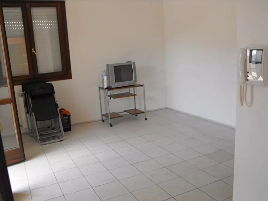 Immagine 2 di Appartamento in vendita  a Trecastelli