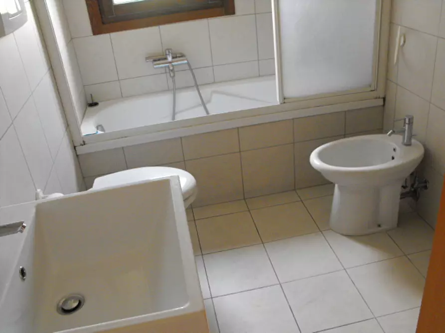 Immagine 7 di Appartamento in vendita  a Trecastelli