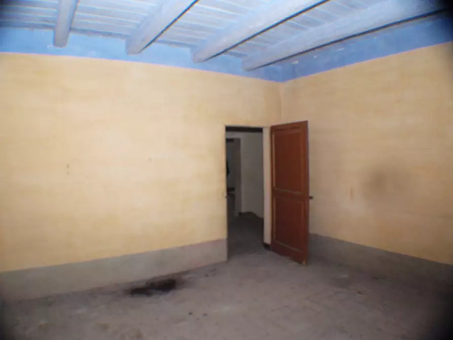 Immagine 30 di Rustico / casale in vendita  a Trecastelli