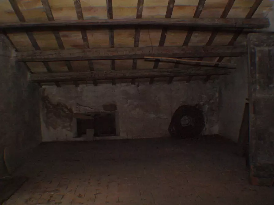 Immagine 37 di Rustico / casale in vendita  a Trecastelli