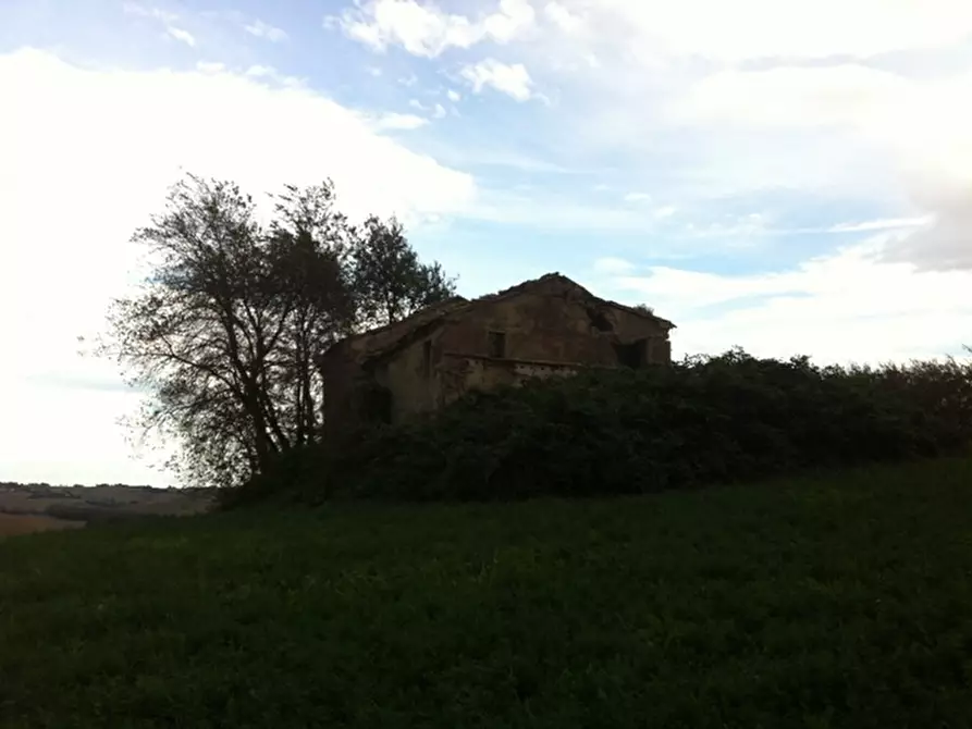 Immagine 10 di Rustico / casale in vendita  a Senigallia