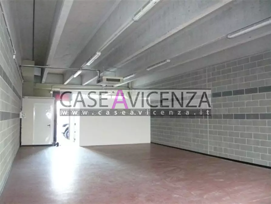 Immagine 2 di Laboratorio in affitto  a Camisano Vicentino