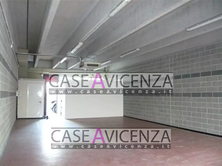 Immagine 2 di Laboratorio in affitto  a Camisano Vicentino
