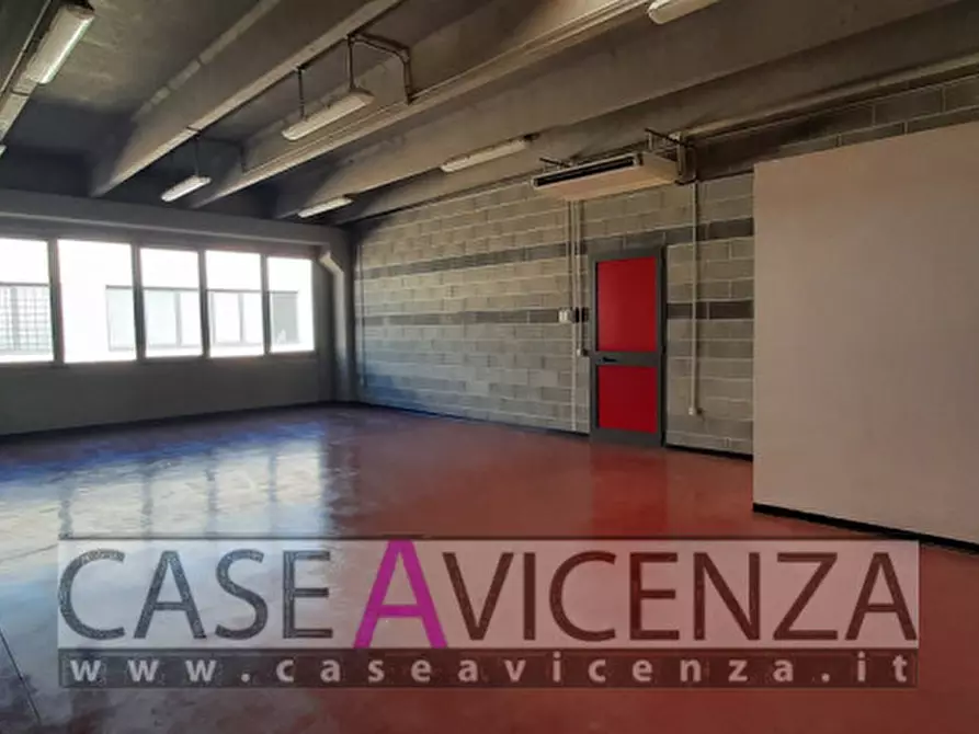 Immagine 5 di Laboratorio in affitto  a Camisano Vicentino