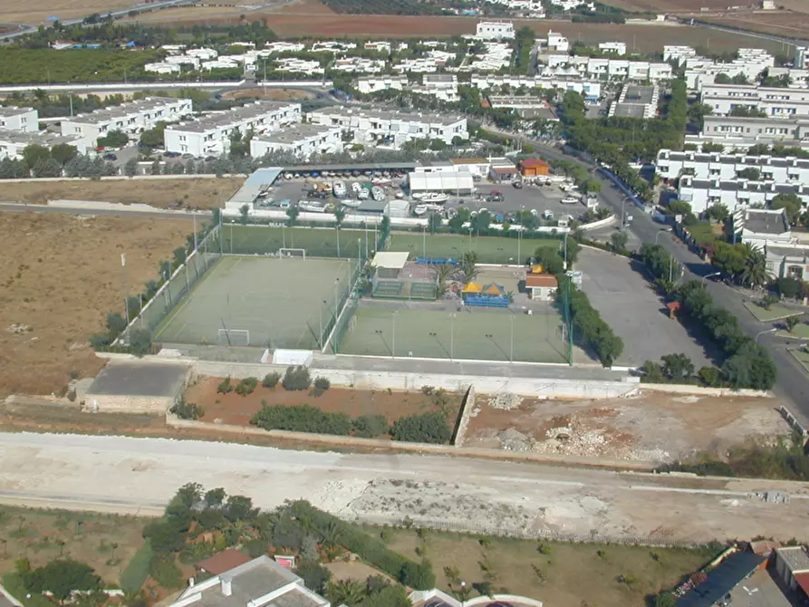 Immagine 5 di Attività commerciale in vendita  in Villanova a Ostuni