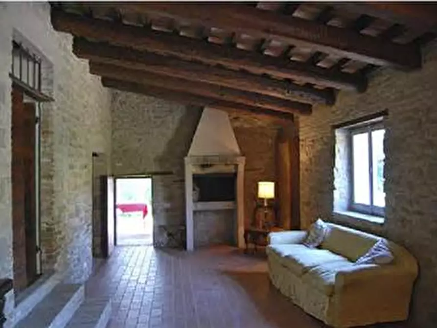 Immagine 14 di Rustico / casale in vendita  in Strada Provinciale 70 a Sassocorvaro Auditore