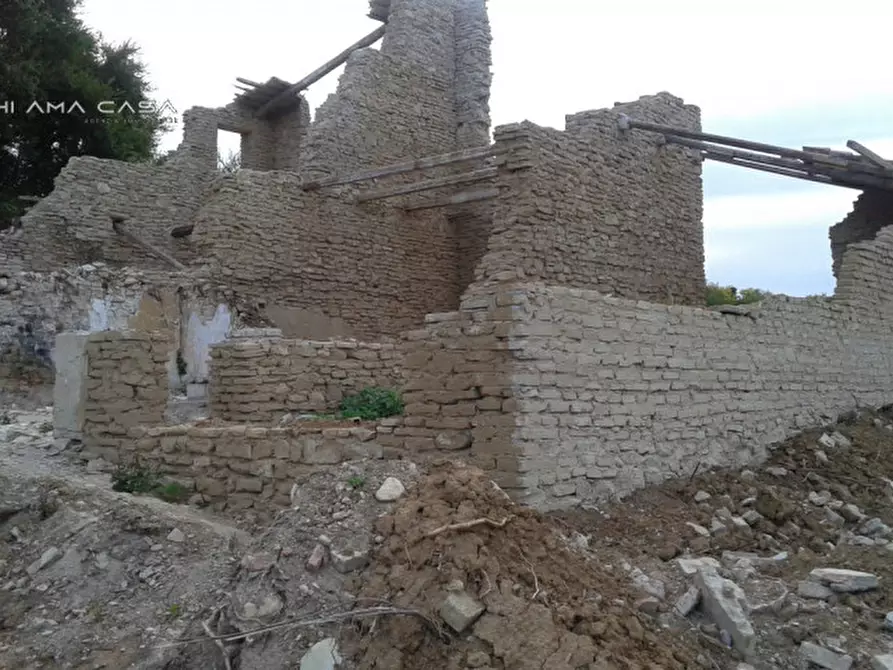 Immagine 21 di Rustico / casale in vendita  in Strada di Santa Colomba a Pesaro