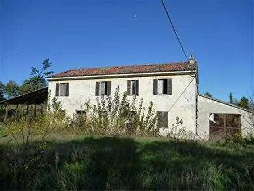 Immagine 2 di Rustico / casale in vendita  in Padiglione a Vallefoglia