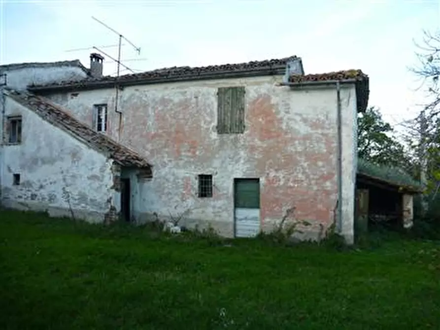 Immagine 4 di Rustico / casale in vendita  in Via San Pietro a Montegridolfo